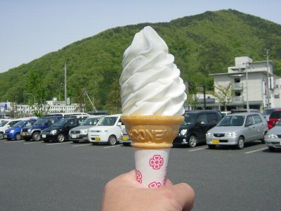 17 ソフトクリーム2